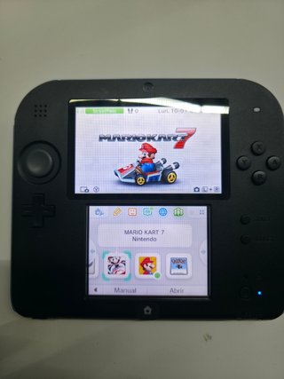 Nintendo 2DS y Caja + Juegos + Accesorios