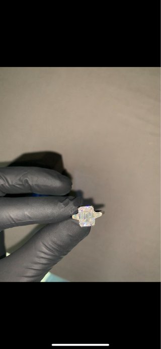 Anello Moissanite Taglio Smeraldo 4ct VVS1 D
