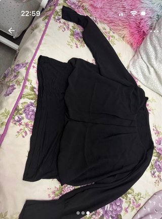 Blusa negra para evento