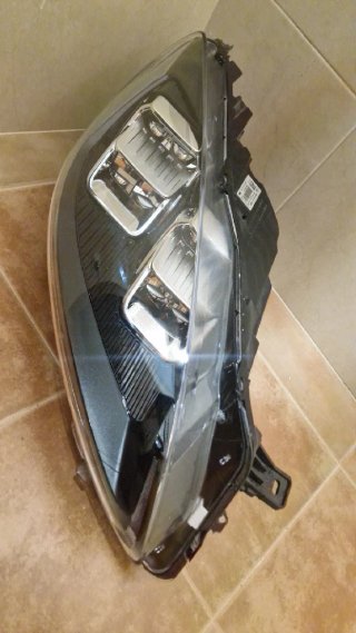 Ford Kuga III Faro Derecho L541844