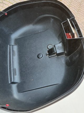 Bauletto Givi Monolock Simply 3 47L Nero Rosso