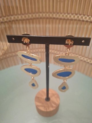 Pendientes largos azul y dorado