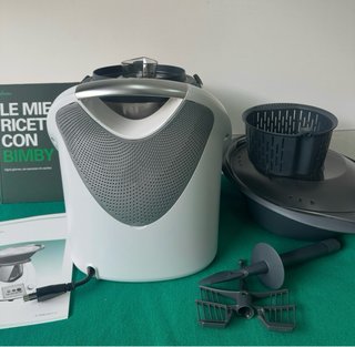 Bimby TM5 completo di tutto in garanzia thermomix