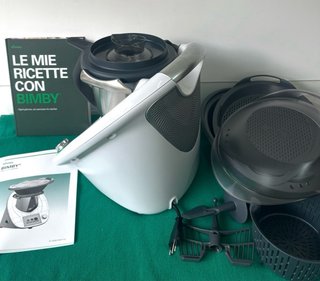Bimby TM5 completo di tutto in garanzia thermomix