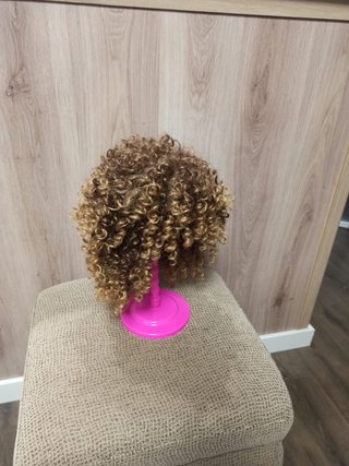 Peluca rizada castaño y rubio
