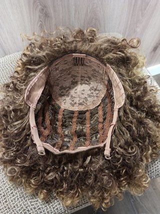 Peluca rizada castaño y rubio