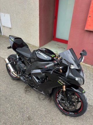 Kawasaki Ninja ZX-10R Negra