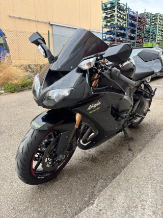Kawasaki Ninja ZX-10R Negra