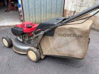 Cortacésped Honda 536