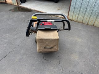 Cortacésped Honda 536