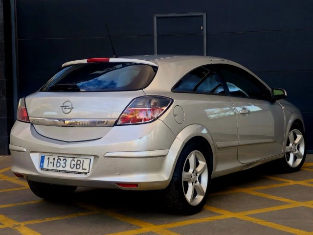 Opel Astra 2009