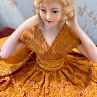 Half doll antica porcellana porta cipria anni 20