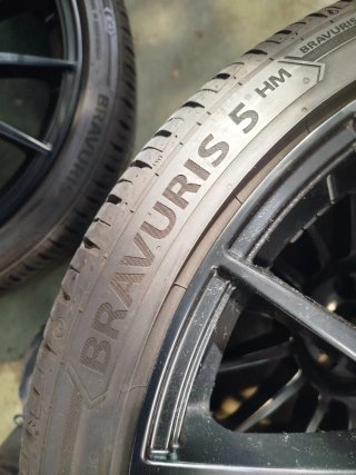Llantas Audi 18 5/100 con neumáticos