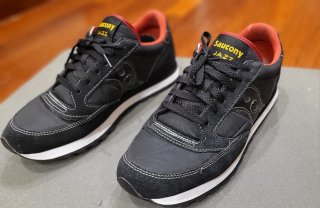 Zapatillas Saucony Talla 41 Negras y Rojas