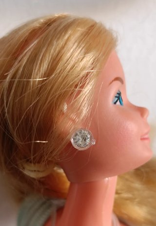 Pendientes y anillos para Barbie vintage