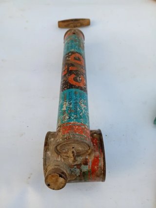 Fumigador antiguo de insecticida