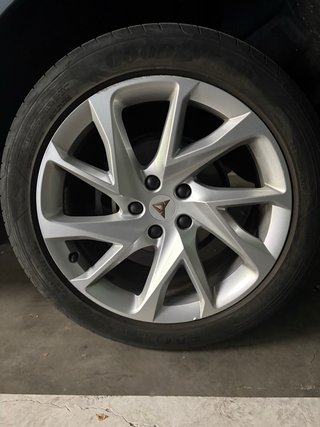 Juego 4 Llantas Originales Cupra 18' + Neumático