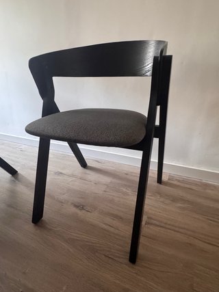 Mesa comedor extensible y 4 sillas madera