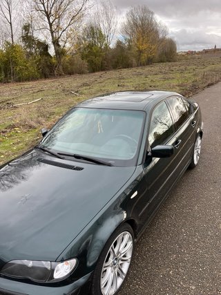 BMW 330  2003