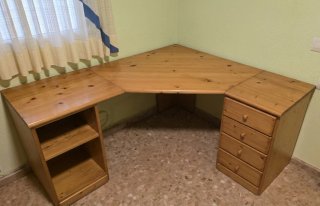 Escritorio esquinero de madera