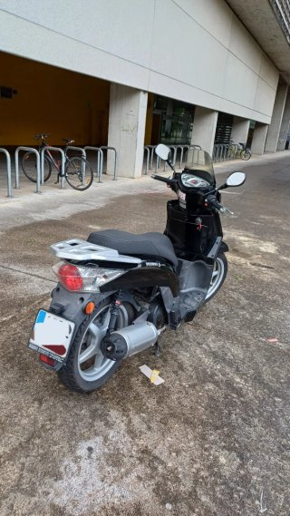 Kymco People S 125 Negra