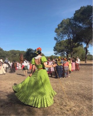 Traje de flamenca bata flamenca verde lima