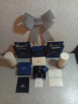 Conjunto Swarovski Nuevo Collar y Pendientes