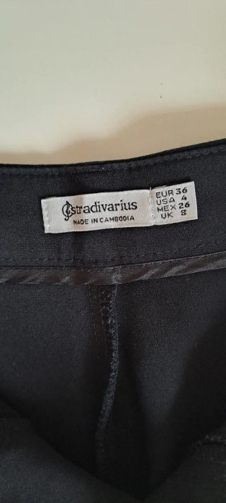 Stradivarius Pantaloncini Neri
