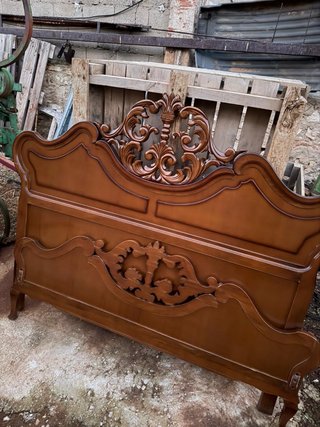 Cabecero y piecero cama antigua madera