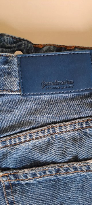 Stradivarius shorts blu