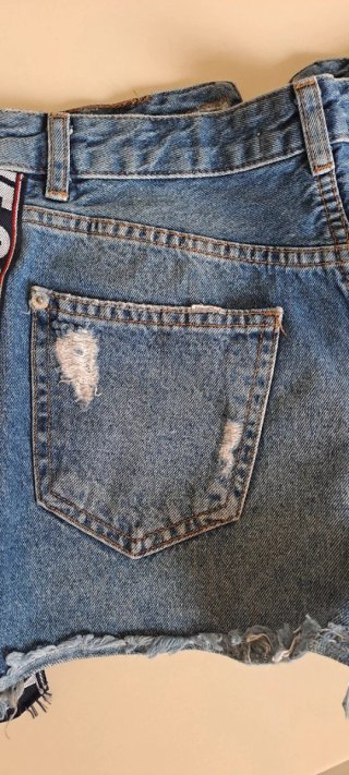 Stradivarius shorts blu