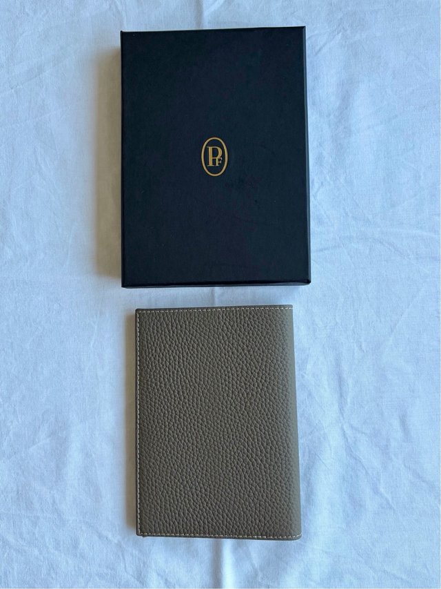 Funda de piel para libro / cartera PARMIGIANI FLEU