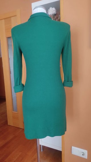 Vestido verde Stradivarius talla L
