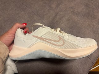 Zapatillas Nike Beige y Rosa