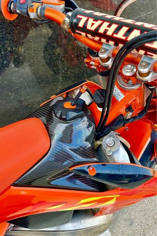 Protector Carbono KTM 20-23 Nuevo