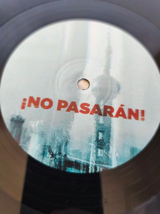 Extrawelt – ¡NO PASARAN!
