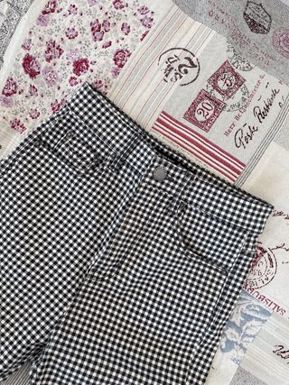 Pantalones cuadros blanco y negro Stradivarius