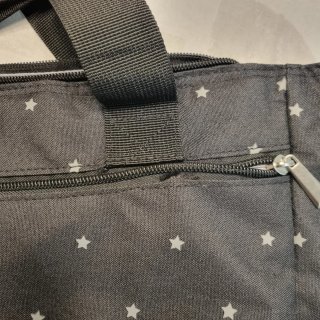 NUEVO A ESTRENAR. Bolso para carrito de bebé