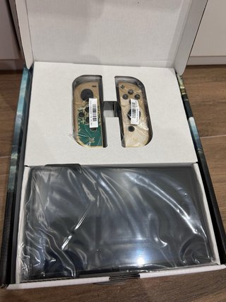 Nintendo Switch OLED Edición Zelda Dorada