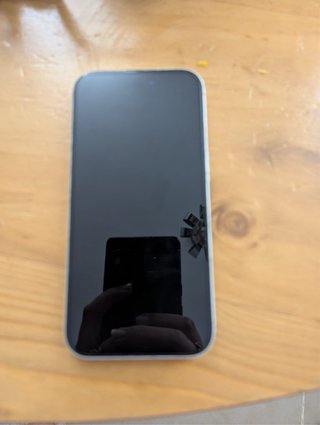 iPhone 16