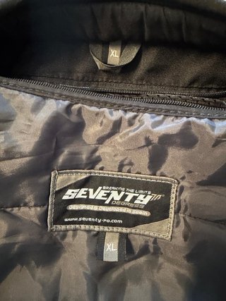 Chaqueta Moto Seventy Negra