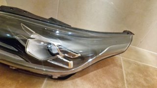 KIA Ceed Faro Delantero J792121050