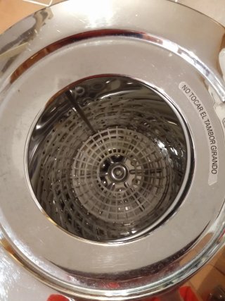 Centrifugadora AEG Blanca