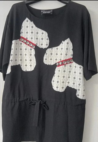 Blusa Boutique Moschino con cani
