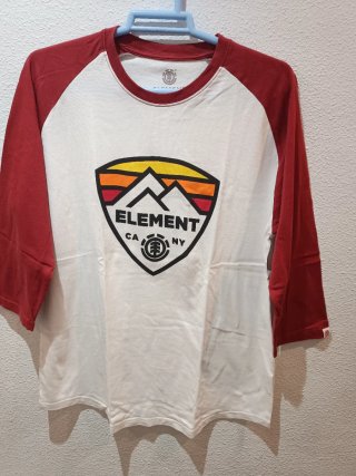 Camiseta Element Raglán Blanca y Roja