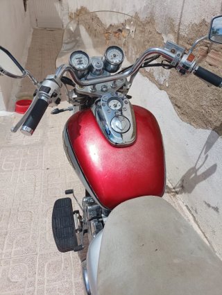 Moto Daelim 125 Cruiser Roja/Plata
