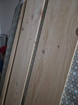 Tablones de madera de pino