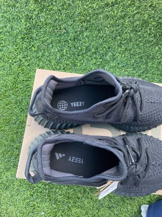 Adidas Yeezy Boost 350 V2 Negro Talla 44