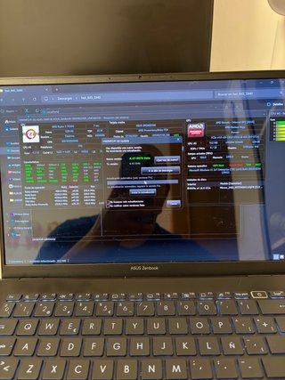 Asus Zenbook 14 OLED Nero