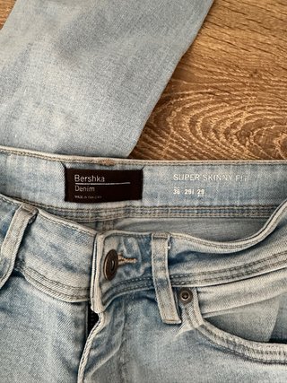 Vaqueros Bershka Super Skinny Talla 36